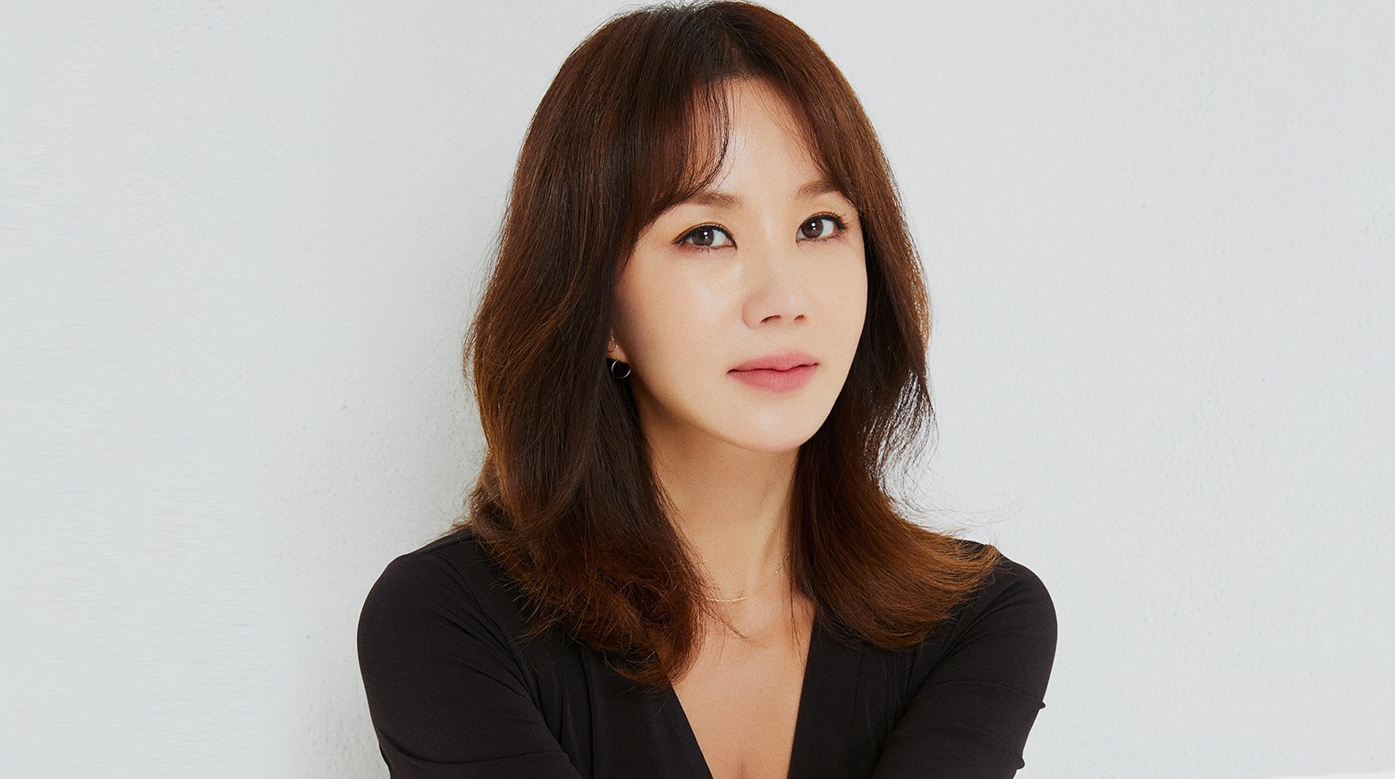 Uhm Jung-hwa Biography: Instagram, Wikipedia, Spouse, Siblings, Parents, Net Worth, Age, Height, Songs, Awards, Movies | TheCityCeleb