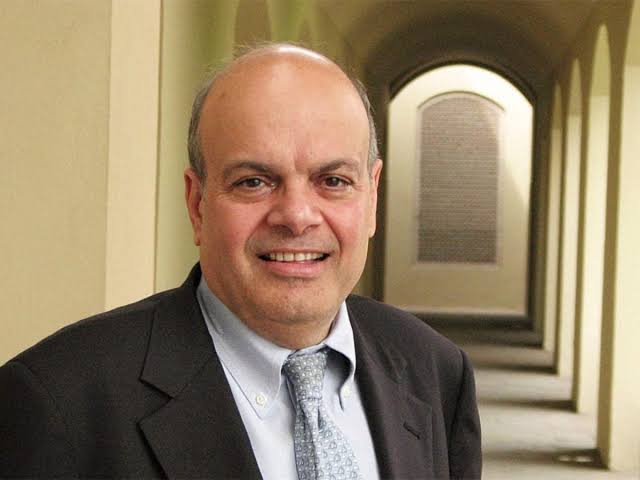 Ajit Jain Bio: Age, Net Worth, Nationality, Spouse, Height, Wiki, Social Media, Occupation, Businesses | TheCityCeleb