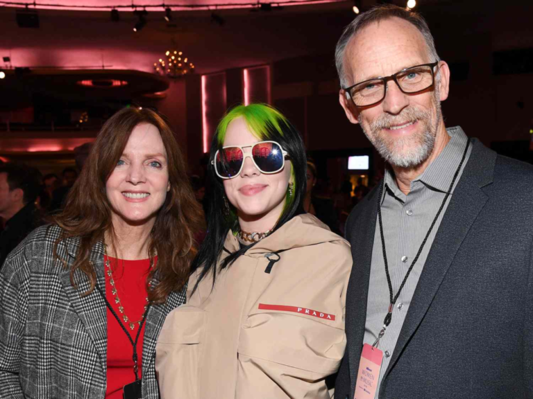 Billie Eilish's father, Patrick O'Connell Biography: Children, Wife, Wikipedia, Movies, Age, Net Worth, Height | TheCityCeleb