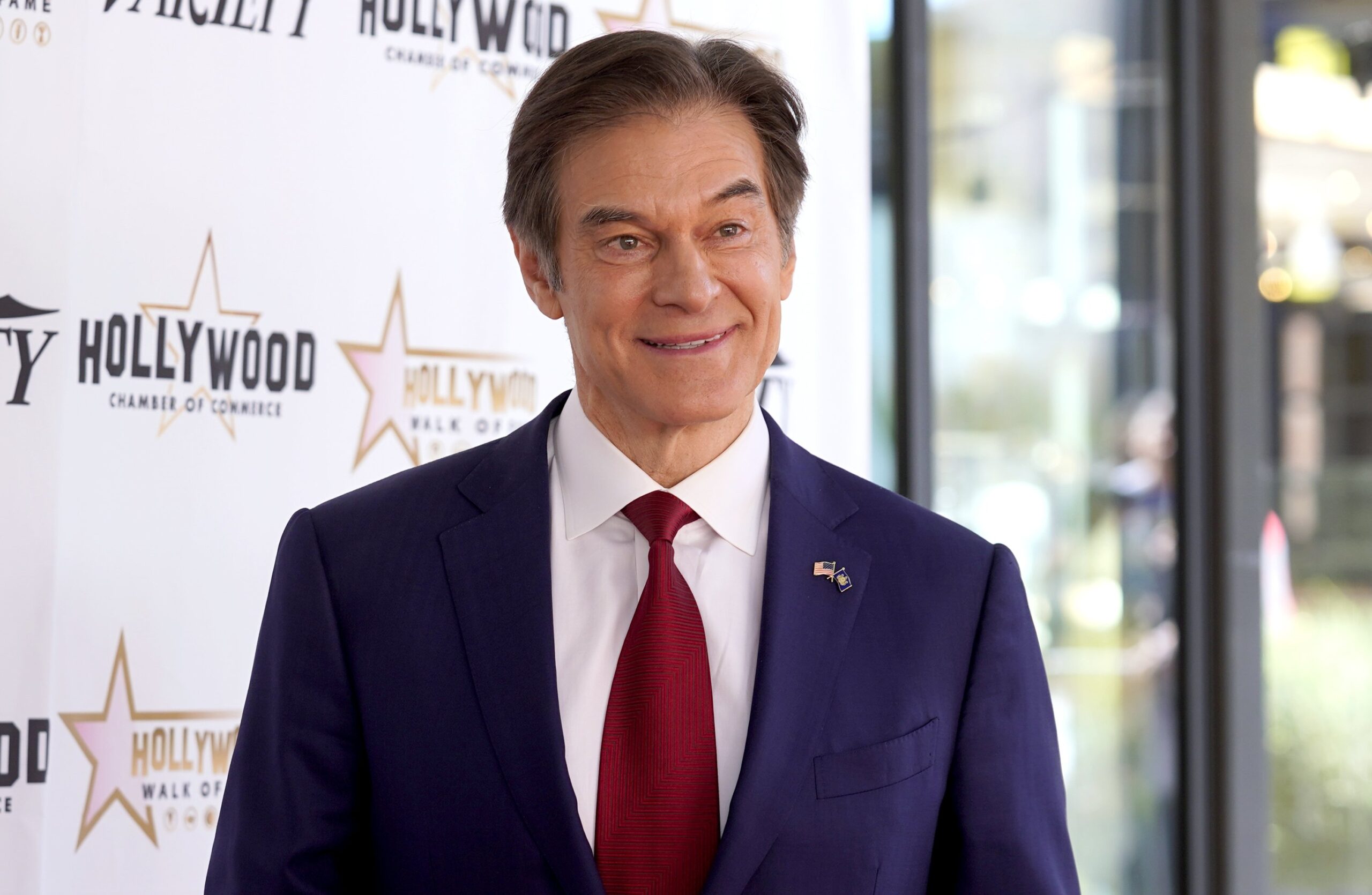 Dr. Mehmet Oz Biography: Net Worth, Wife, Age, Height, Children, Ethnicity, History, Nationality | TheCityCeleb