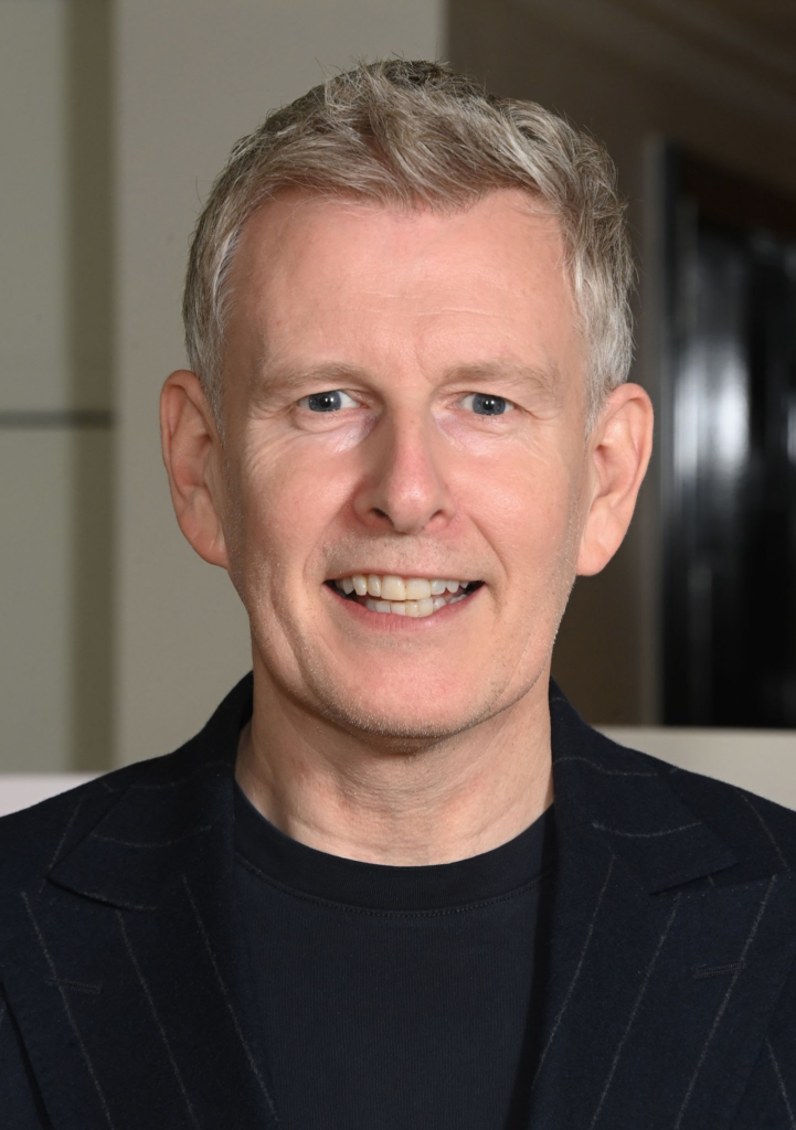 Patrick Kielty Biography: Age, Net Worth, Instagram, Spouse, Height, Wiki, Parents, Siblings, Children, Movies | TheCityCeleb