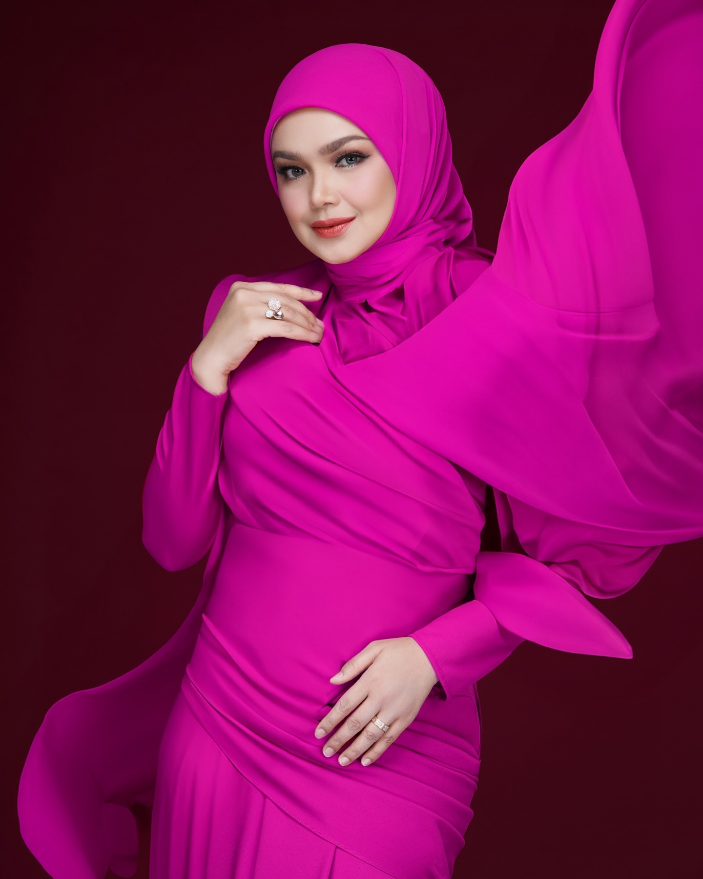 Siti Nurhaliza Biography: Age, Net Worth, Instagram, Spouse, Height, Wiki, Parents, Siblings, Children, Awards | TheCityCeleb