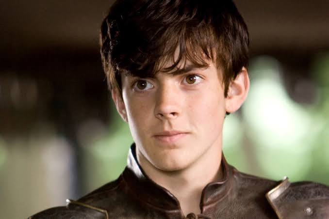 Skandar Keynes Biography: Age, Net Worth, Instagram, Spouse, Height, Wiki, Parents, Siblings, Career | TheCityCeleb