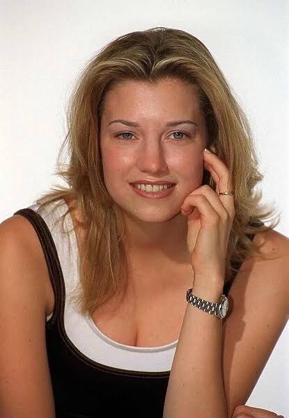 Claire Goose Biography: Age, Net Worth, Instagram, Spouse, Height, Wiki, Parents, Siblings, Children, Movies, Awards | TheCityCeleb