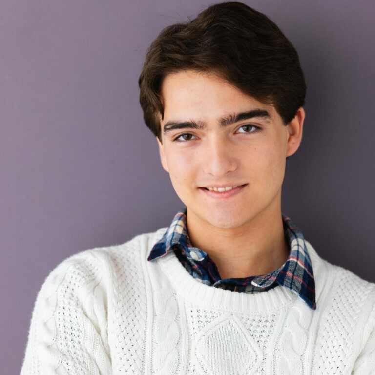 Elias Harger Biography: Age, Net Worth, Instagram, Spouse, Height, Wiki, Parents, Siblings, Children, Movies | TheCityCeleb