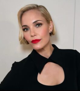 Leslie Bibb Biography: Age, Net Worth, Instagram, Spouse, Height, Wiki, Parents, Siblings, Movies, Awards | TheCityCeleb