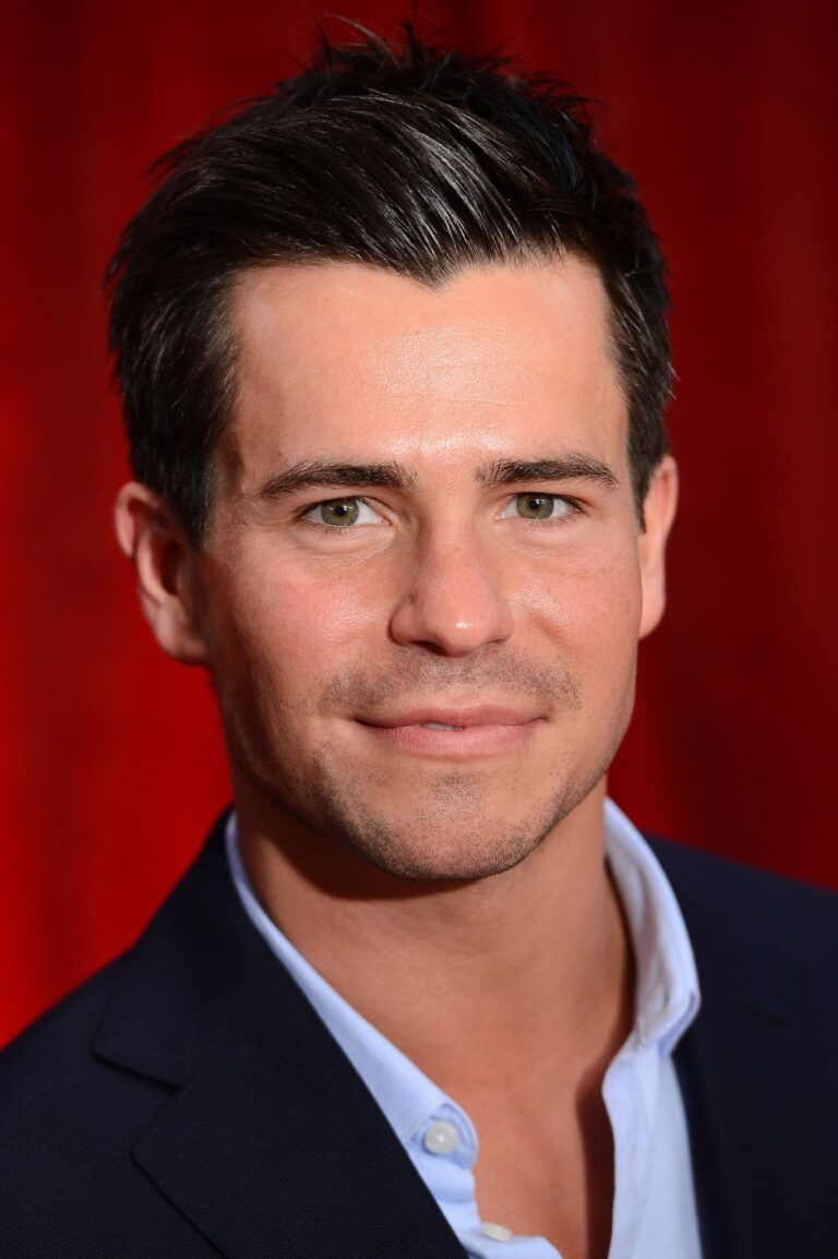 Oliver Mellor Biography: TV Series, Age, Net Worth, Parents, Height, Siblings, Children, Wife, Movies   | TheCityCeleb