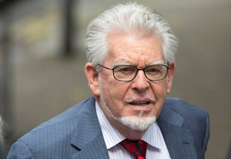 Rolf Harris Biography: Wife, Children, Age, Songs, Net Worth, Cause of Death, Artwork | TheCityCeleb