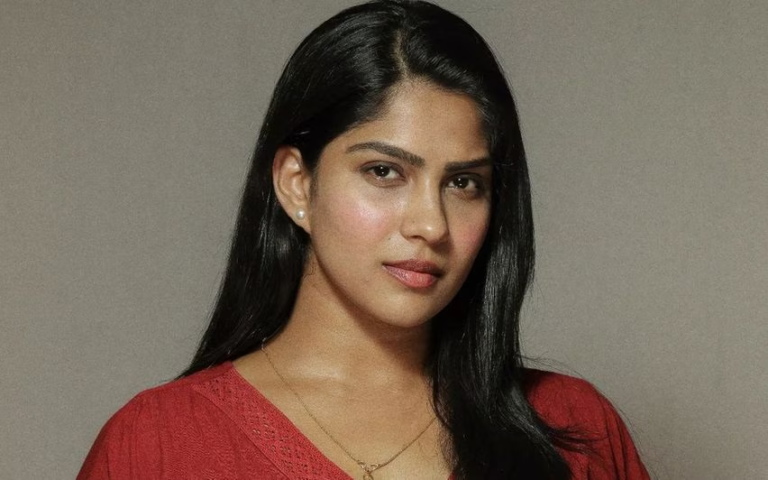 Swasika Vijay Biography: Awards, Age, Spouse, Net Worth, Movies, Parents, Height, Instagram, Awards | TheCityCeleb