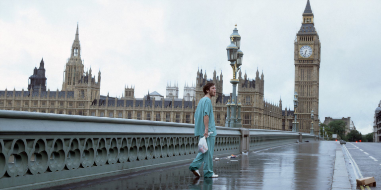 The Real Meaning Of 28 Days Later's Opening Scene Explained